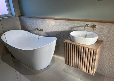 Bathtub and sink installation